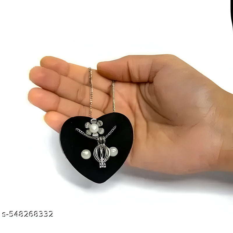 Elegant Pearl Chain Necklace for Women